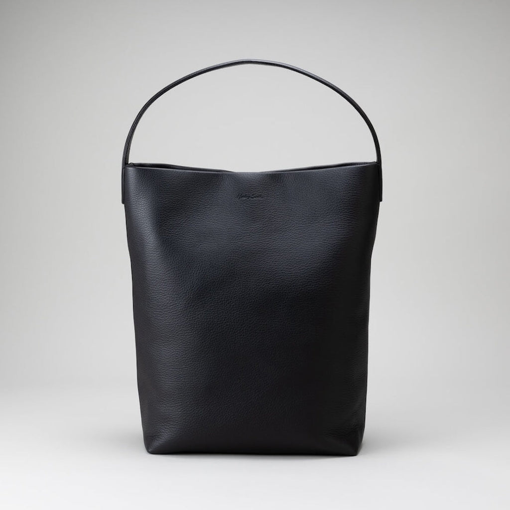 The Soft Bucket [ザ・ソフト・バケット] 日本でつくる、本革なのに