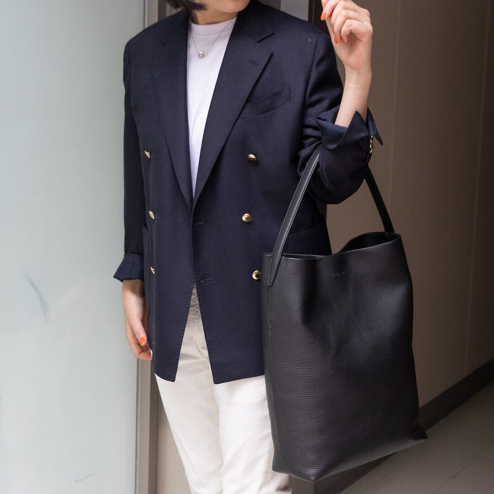 The Soft Bucket [ザ・ソフト・バケット] 日本でつくる、本革なのに