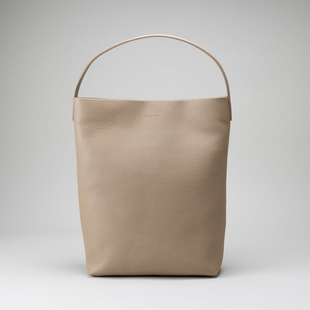 The Soft Bucket [ザ・ソフト・バケット] 日本でつくる、本革なのに